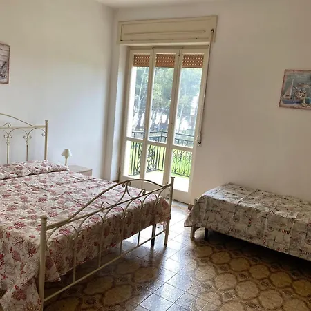 Posidonia Apartment